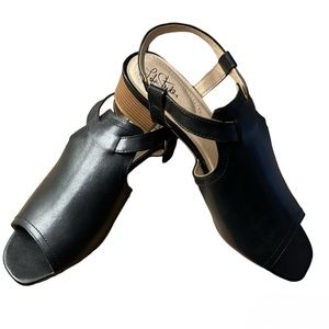 New with Box! Life Stride Women’s Black Dressy Slingback  Shoe/Sandal - Size 9.5